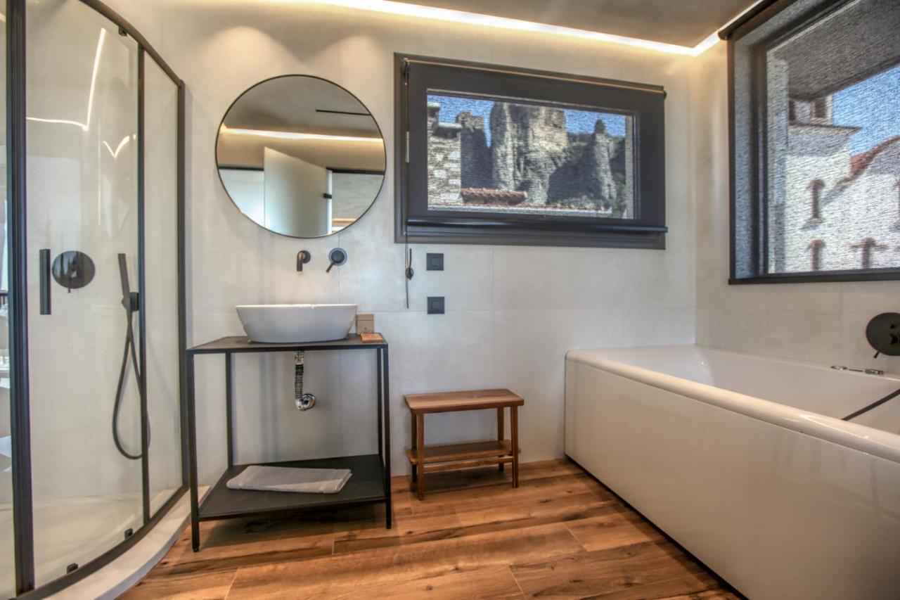 קאלאבאקה Meteora Heaven And Earth Premium Suites - Adults Friendly מראה חיצוני תמונה
